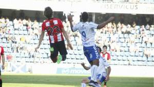Esta es la acción que terminó siendo el séptimo gol del Choco Lozano con el Tenerife.