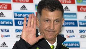 El entrenador colombiano Juan Carlos Osorio vive momentos complicados luego del 7-0 frente a Chile y de perder ante Honduras podría ser cortado del Tri.