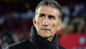 El entrenador de San Lorenzo, Edgardo Bauza es optimista de cara a la final. (AFP)