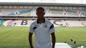 Brayan Beckeles fue presentado hoy con el Boavista Fútbol Club. (Foto: Tomada de Facebook del Boavista Futebol Club)
