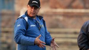 El entrenador mexicano Juan de Dios Castillo se encuenta hospitalizado desde el pasado sábado en Monterrey.