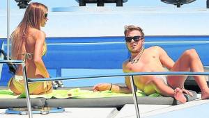 Gotze se encuentra se vacaciones en Dubai junto a su novia.