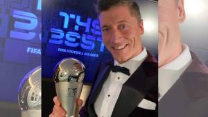 El goleador del Bayern Munich Robert Lewandowski recibió el premio The Best de la FIFA.