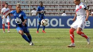 El hondureño Bryan Moya sufrió con Zulia FC un duro revés en juego por la fecha 8 del torneo Clausura en Venezuela.