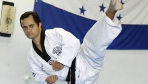 Guillermo Erazo se quedó con el segundo lugar del Mundial Paralímpico de Taekwondo de Turquía.