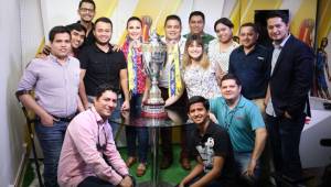 El trofeo que se le entregará al nuevo campeón del fútbol hondureño en el próximo mes de diciembre.
