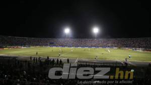 El estadio Nacional albergó una gran cantidad de aficionados en el partido de vuelta de semifinales entre Olimpia y Real España.