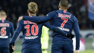 Mbappé y Neymar tienen al PSG como líder solitario de la Ligue 1.