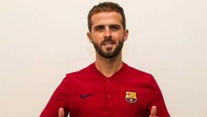 Miralem Pjanic ya luce los colores del FC Barcelona y dice estar ansioso por jugar en el Camp Nou.