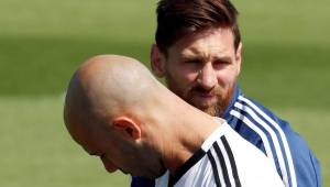 Javier Mascherano es muy amigo de Lío Messi y ha salido al paso para defenderlo.
