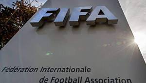 La Federación Internacional de Fútbol (FIFA) celebró este martes el aplazamiento de los Juegos Olímpicos de Tokio