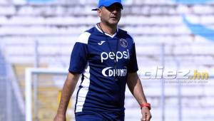 Diego Vázquez ya piensa en el duelo del domingo ante la UPNFM en el estadio Nacional. FOTOS: Ronal Aceituno.