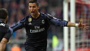 Con su doblete ante el Bayern, Cristiano Ronaldo se convirtió en el primer jugador en marcar 100 goles en competiciones europeas de clubes. Foto AFP