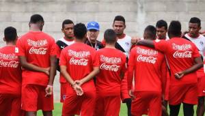 Carlos Restrepo tiene claro que necesita reforzar al equipo y confirmado el interés en el panameño.