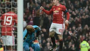 Wayne Rooney solo ocupó 7 minutos para poner a ganar al Manchester United.