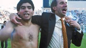 Carlos Salvador Bilardo, extécnico de Argentina, sigue sin enterarse de la muerte de Diego Maradona.