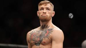 McGregor, uno de los peleadores más populares en la historia de las MMA, tiene un récord de 22-4 y fue el primer luchador de la UFC en sostener dos cinturones de diferentes pesos al mismo tiempo.