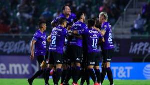 Mazatlán aprovechó su localía para vencer con un 3-0 categórico a Querétaro.