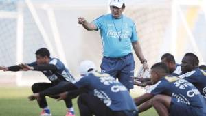 El entrenador de la Selección de Honduras, Jorge Luis Pinto, trabajará durante tres días con jugadores del campo nacional en un microciclo en San Pedro Sula.