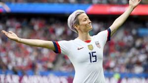 La futbolista norteamericana Megan Rapinoe ganó el Balón de Oro Femenino tras coronarse campeona del mundo en Francia. Foto AFP