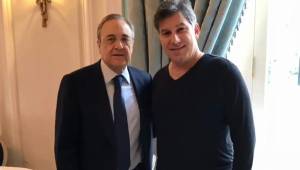 Mateo Yibrín posó junto con el presidente del Real Madrid Florentino Pérez.