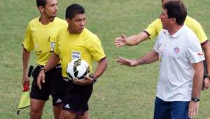El árbitro central de Puerto Cortés, Armando Castro, pitará el partido entre Real España y Olimpia que se jugará este sábado en San Pedro Sula.