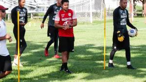 Víctor Coello dice que Denovan Torres cuenta con respaldo de los jugadores, cuerpo técnico y dirigencia. Fotos Gilberto Sierra