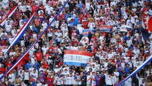 La Ultrafiel no dejó de alentar al Olimpia durante la final de ida donde se impusieron 2-0 al Real España.