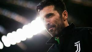 Gigi Buffon no va más con la Juventus, pero escuchará ofertas, ya que no se retira aún.