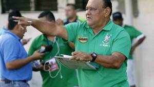 Carlos Orlando Caballero, técnico del Platense, advierte a Motagua para la vuelta del repechaje. Foto DIEZ
