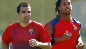 Hleb aduce que Barcelona vendió a Deco y Ronaldinho para que no 'arruinaran' a Messi.