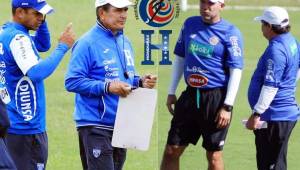 Amado Guevara es el asistente de Jorge Luis Pinto en Honduras y Luis Marín el brazo derecho de Óscar Ramírez en la selección de Costa Rica. Fotos cortesía