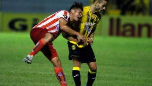 Santiago Correa recibió tres partidos de suspensión por la dura entrada contra Jairo Puerto. Foto DIEZ