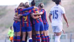 El FC Barcelona arrancó con goleada sobre el Real Madrid en la liga femenina de España.