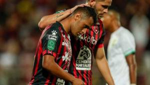 Aficionados del Alajuelense de Costa Rica han reaccionado en redes pidiendo la salida del hondureño Alex López.