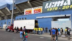 Los boletos para la Gran Final de Honduras se encuentran en el mercado negro al doble o triple del valor original. Foto Ronald Aceituno