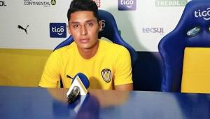 Bryan Tamacas decidió poner fin al contrato con Sportivo Luqueño y regresa a El Salvador para integrarse al Santa Tecla.