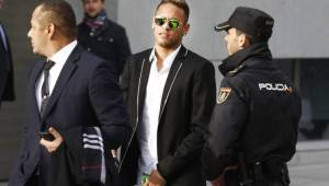 La fiscalía española pide dos años de cárcel para el brasileño Neymar.