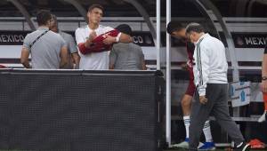 Héctor Moreno tuvo que ser sustituido en el amistoso ante Ecuador y es duda para Copa Oro. Si se confirma su baja Uriel Antuna tomará su puesto.