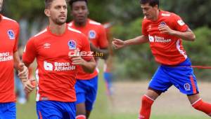 Manuel Keosseián ya podrá contar para la segunda fecha del Clausura con el delantero y el volante. Foto Ronald Aceituno