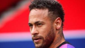 Neymar destaca potencial del PSG, pero dice que aún debe compenetrarse más.