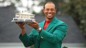 El golfista Tiger Woods mostró un gran nivel que le ayudó a conquistar el Masters de Augusta.