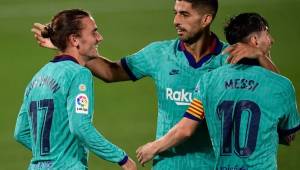 Barcelona venció al Villarreal pero se queda a cuatro puntos del Real Madrid, líder de La Liga.