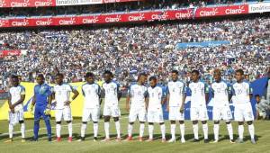 La Selección Nacional de Honduras sigue sin técnico oficial, confirmó hoy el presidente de la Fenafuth.