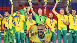 La Selección de Brasil conquistó el oro en en los Juegos Olímpicos de Tokio, pero un gesto en la premiación los está 'matando'. Dani Alves se defendió de las críticas.