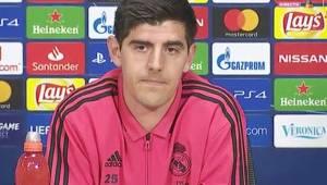 Courtois durante la conferencia de prensa en Amsterdam previo al partido contra el Ajax.