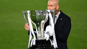 Zidane conquistó su segunda Liga Española como DT del Real Madrid; Florentino Pérez dijo que es ''una bendición'' tenerlo en el club.