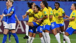 La selección de Brasil se ha logrado meter a la siguiente fase del Mundial femenino con un triunfo ante Italia.