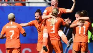Holanda ahora se medirá ante Alemania a Suecia en Semifinales.