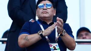 Maradona presenció la eliminación de Argentina en el Kazán Arena.